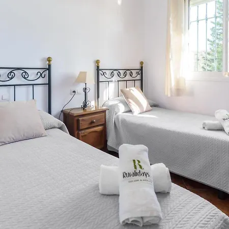 Cortijo El Pino By Ruralidays *